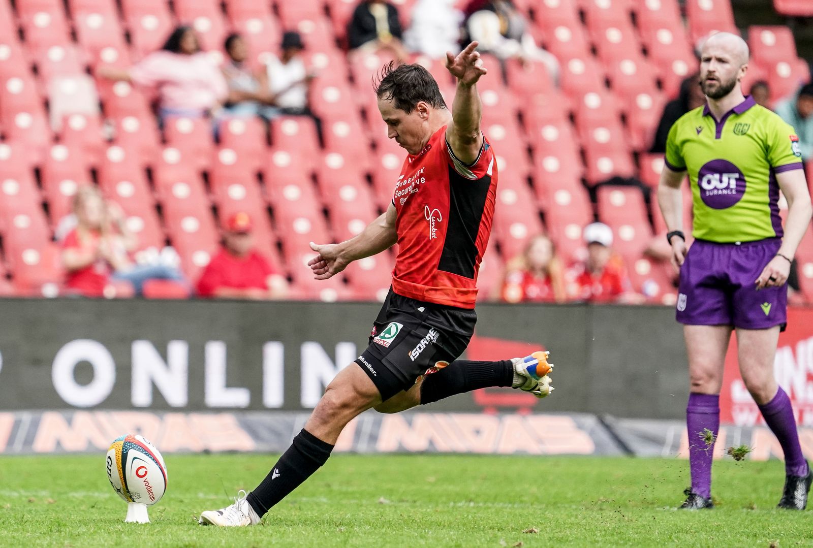 Chris Smith of the Fidelity SecureDrive Lions kicks a conversion